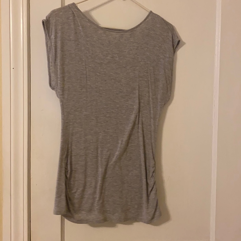 Zenana outfitters sized medium grey tee shirt